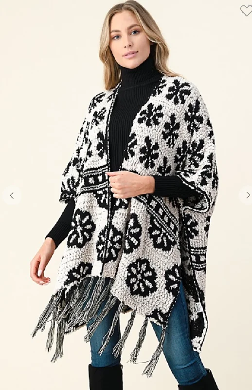 v neck women cardigan to elongate the necklinev neck women cardigan to elongate the necklineWool Blend Thick Knit Long Body Poncho