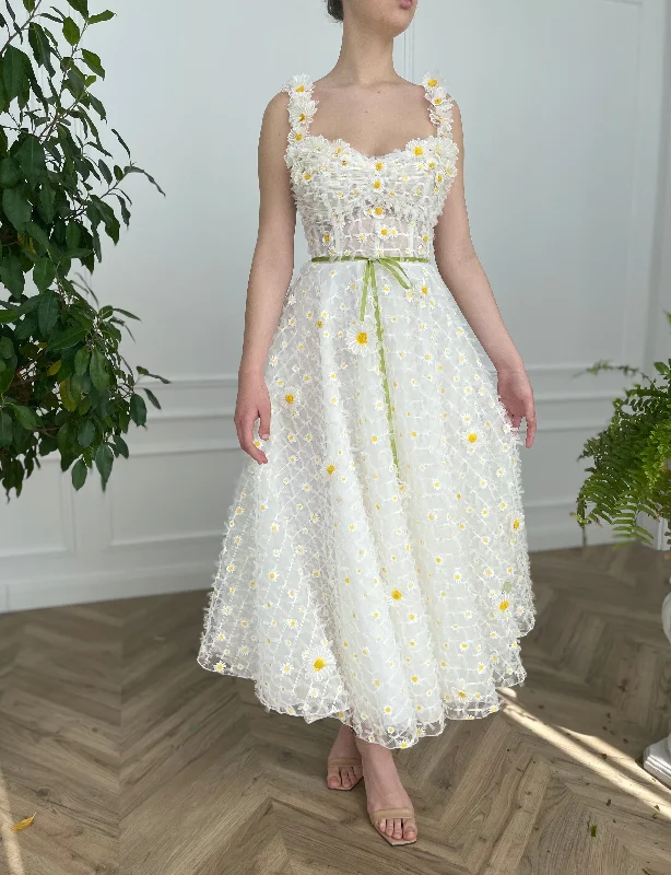 Midi dresses with mesh inserts for a trendy and breathable optionDaisy Jubilee Dress Midi dresses with mesh inserts for a trendy and breathable optionDaisy Jubilee Dress