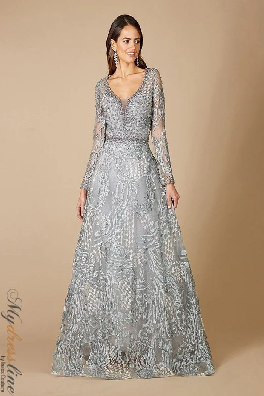 Sheath formal dresses with metallic thread detailing for a modern promLara 29471